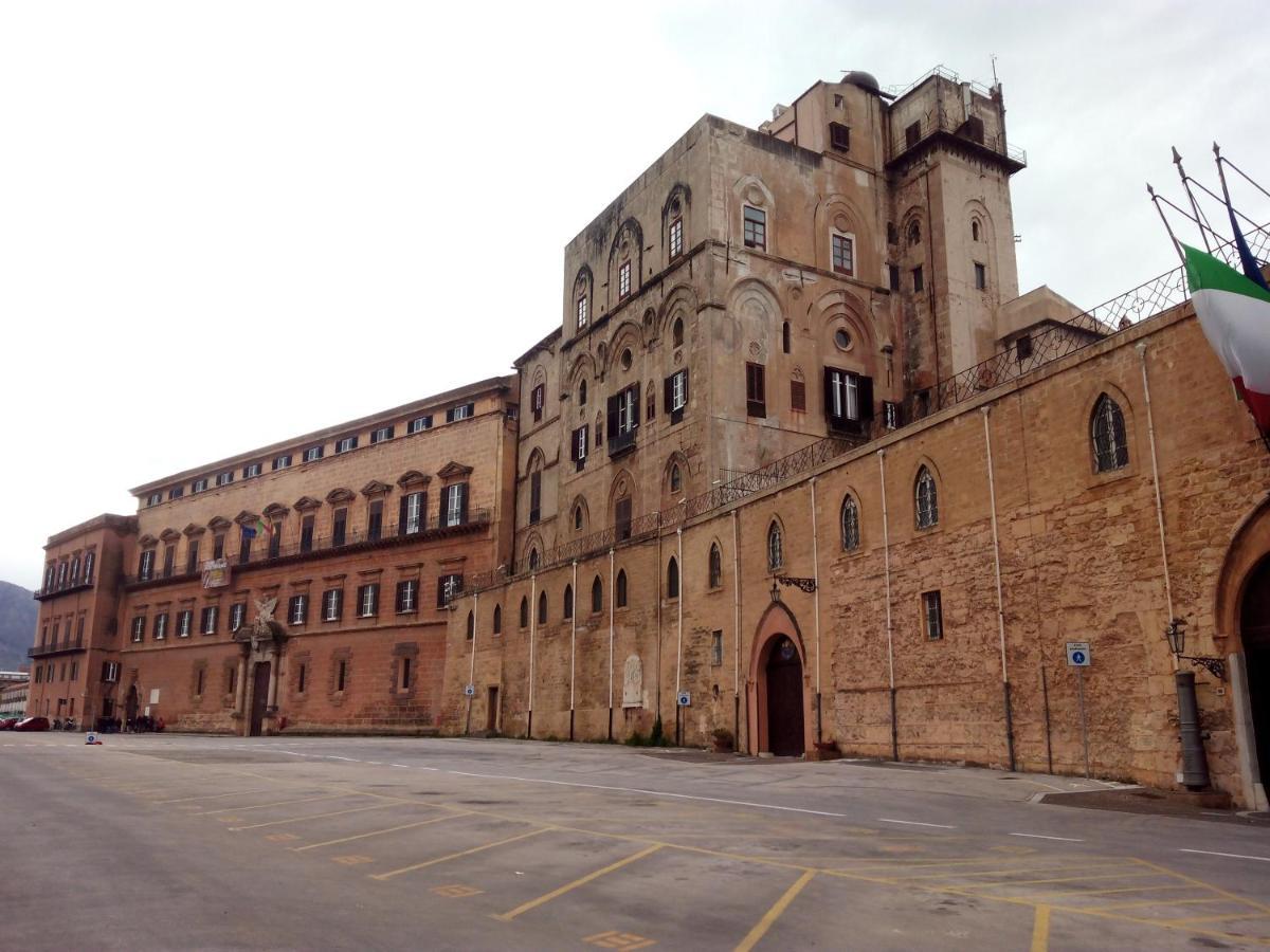 Appartamento Palermhost Palermo Esterno foto